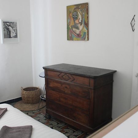 Superbe Appartement Avec Parking Sur Place Nîmes Exteriör bild