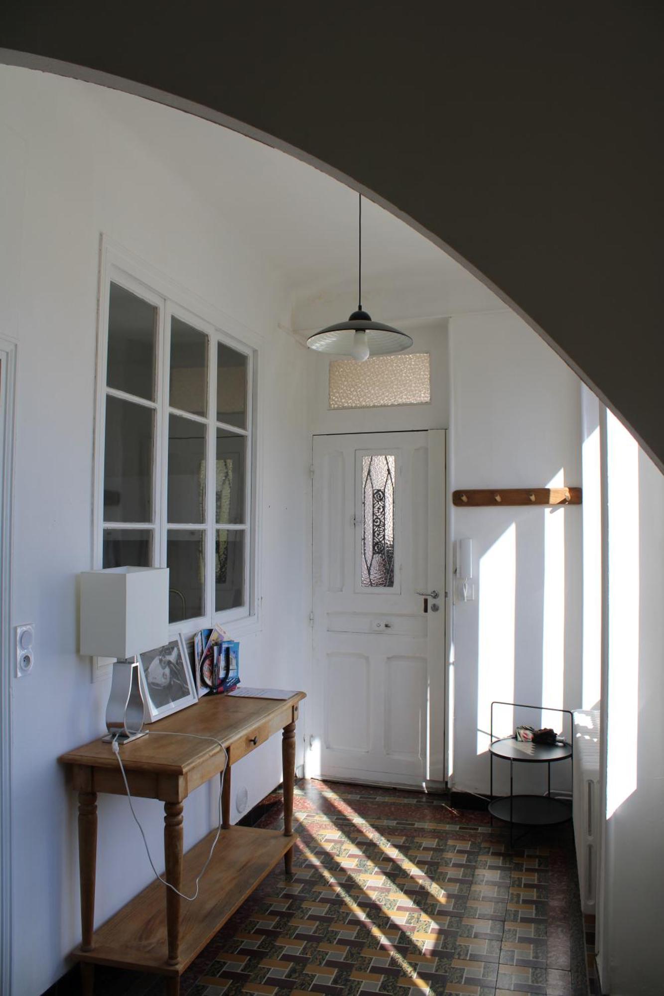 Superbe Appartement Avec Parking Sur Place Nîmes Exteriör bild